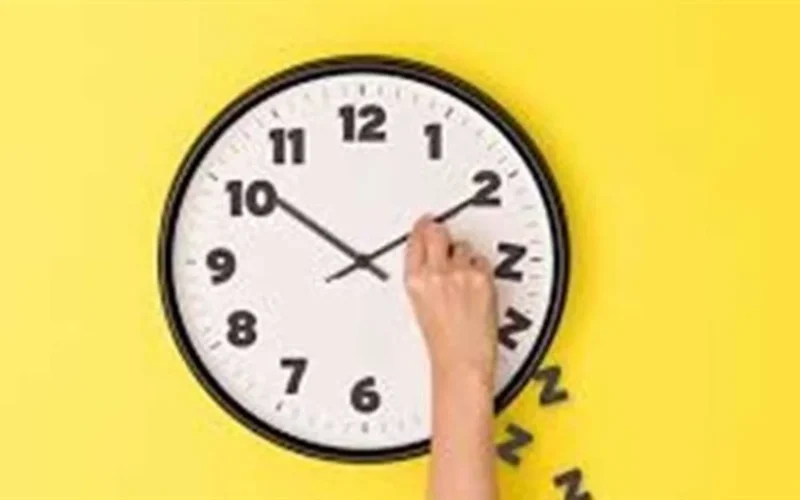 تغيير الساعة بمصر.. موعد بدء التوقيت الصيفي وعلاقته بمواعيد شهر رمضان ونهاية الشتاء